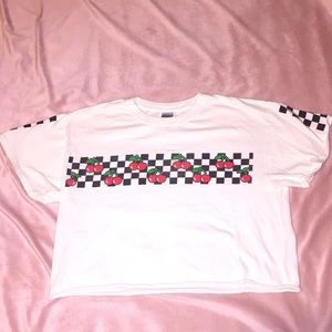 Rue 21 checkered Cherry white T-shirt size medium